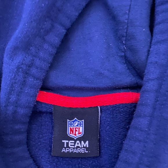 Patriots Football Hoodie - Picture 6 of 6